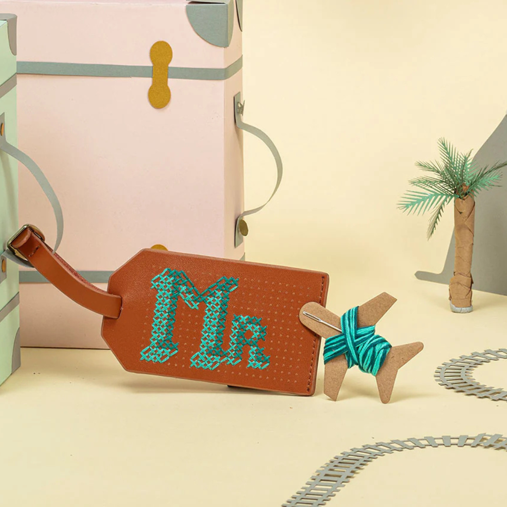 Chasing Threads Stitch Your Own Leather Luggage Tag Brown