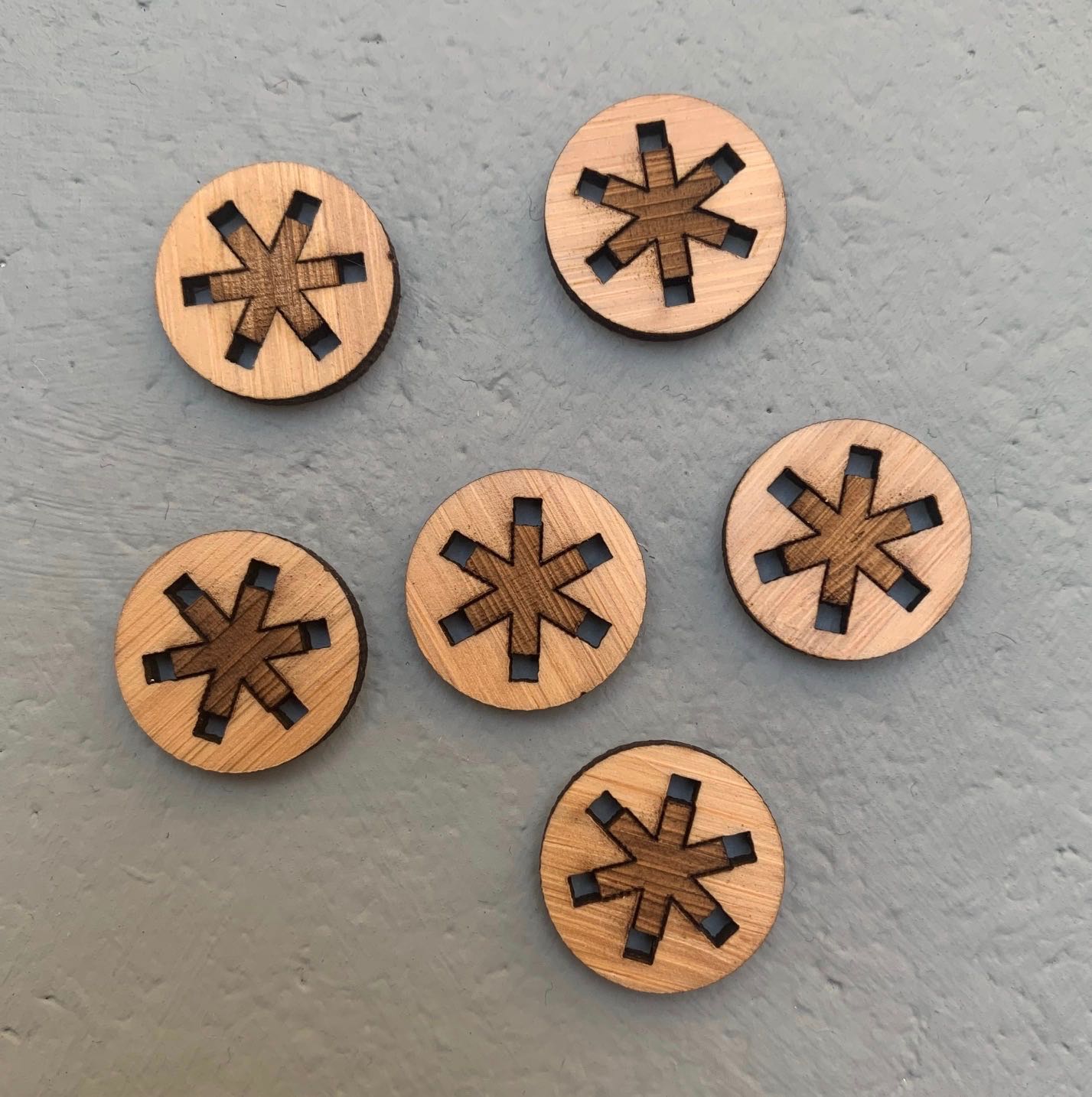 Arrow Mountain Big Asterisk Bamboo Buttons