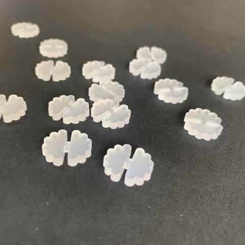 Arrow Mountain Flower Acrylic Buttons Arctic Ice 12mm