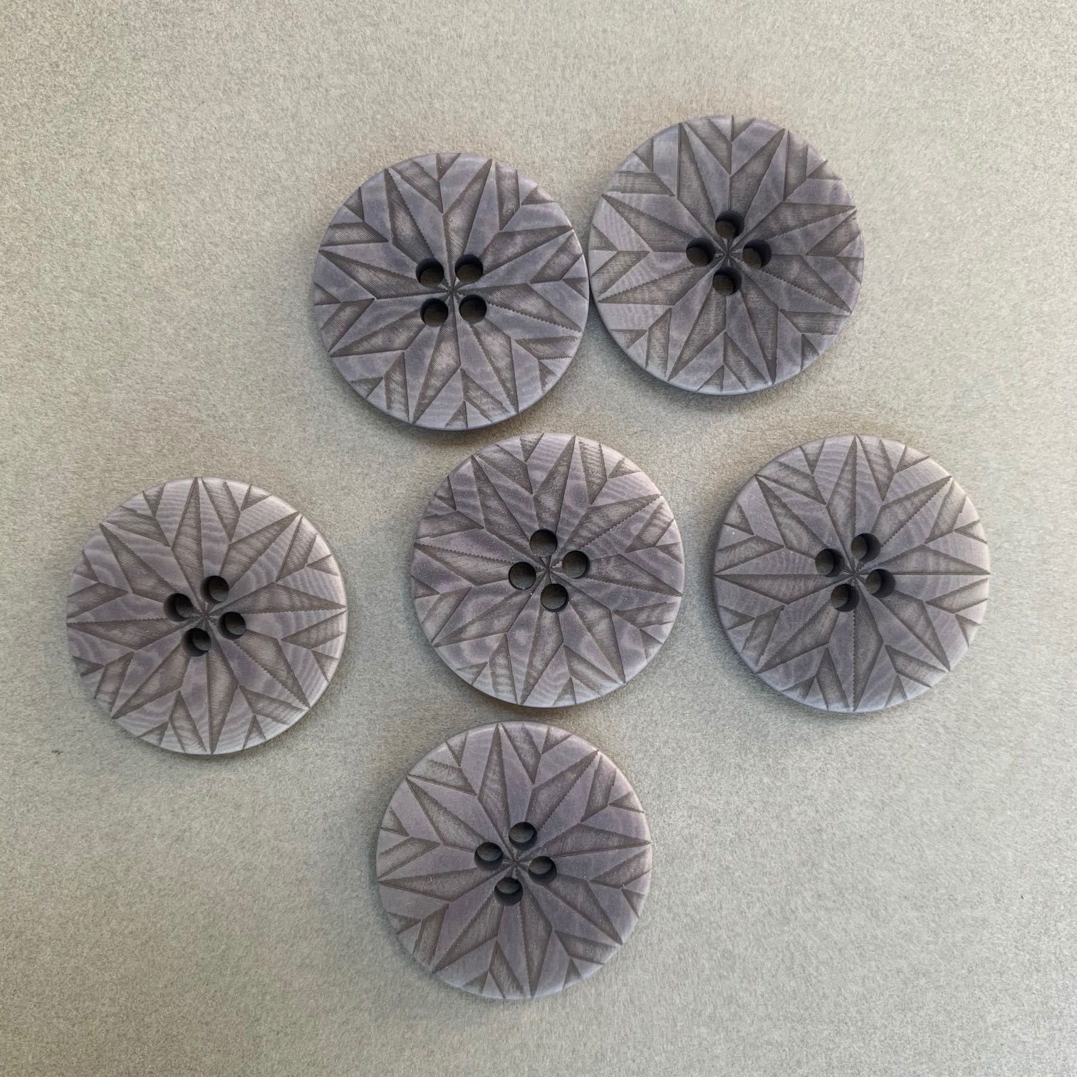ETCHED COROZO NUT BUTTONS • Grey • 23mm – The Draper's Daughter
