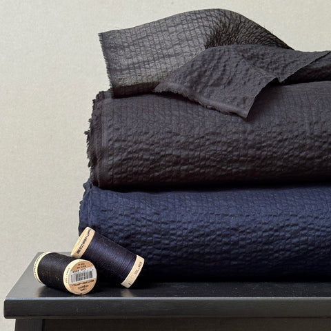 KOKKA • Linear Seersucker Cotton Fabric • Navy