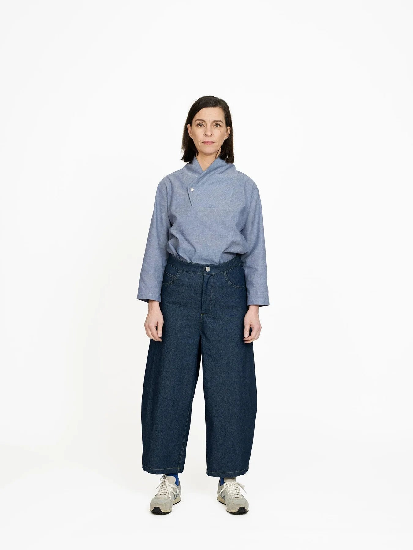 THE ASSEMBLY LINE Barrel Leg Trousers Sewing Pattern (XS - 3XL) The Draper's Daughter THE ASSEMBLY LINE Barrel Leg Trousers Sewing Pattern (XS - 3XL) The Draper's Daughter