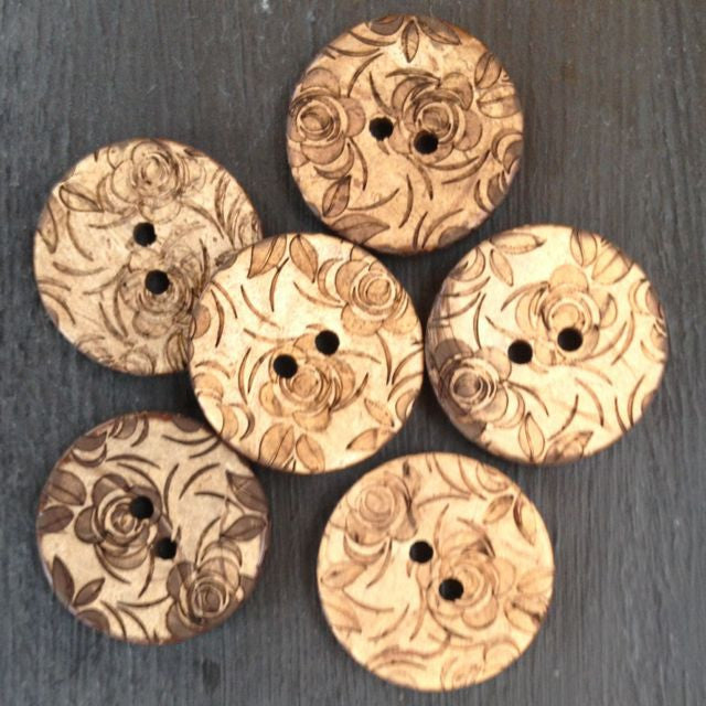 FLORAL COCONUT BUTTONS • Natural • 20mm