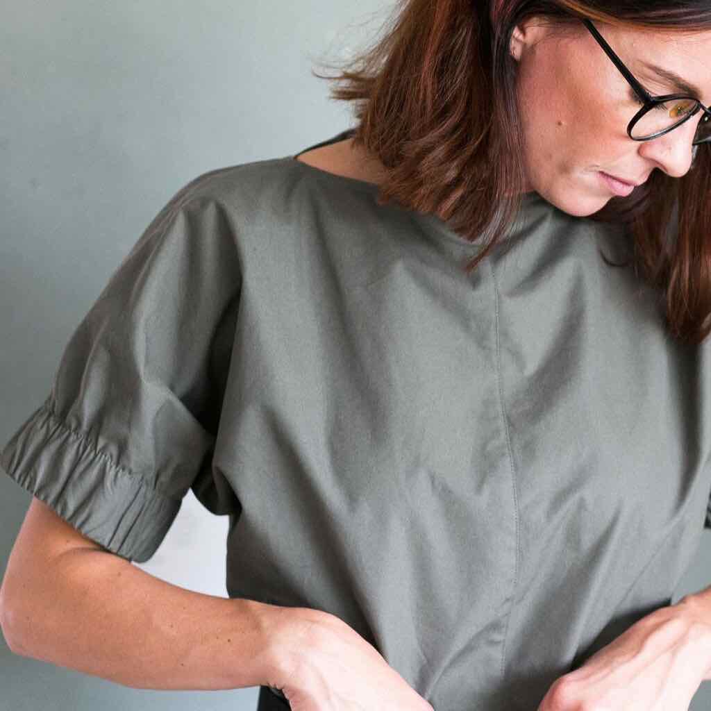 The ASSEMBLY LINE • Cuff Top Sewing Pattern (XL - 4XL)