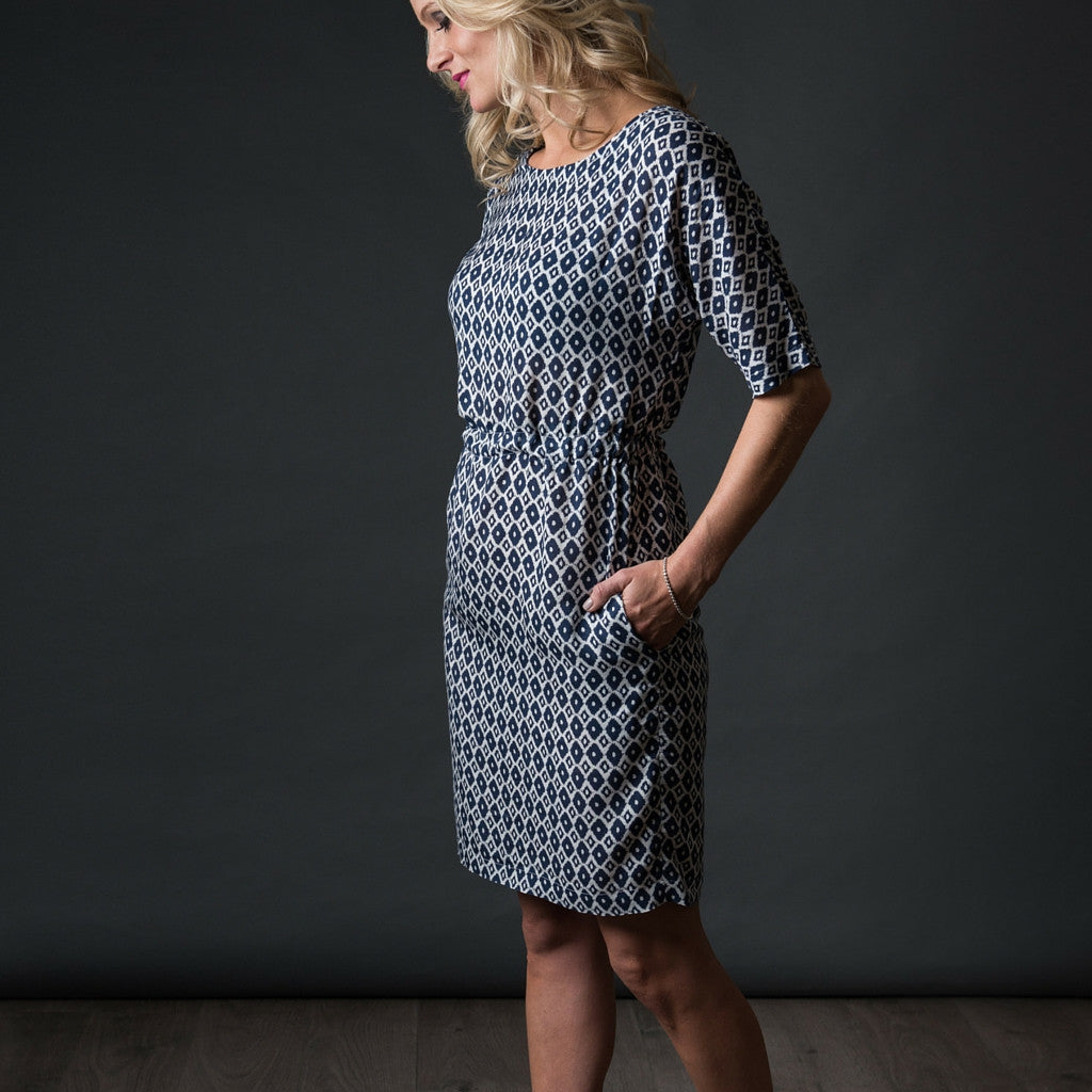 THE AVID SEAMSTRESS • The Sheath Dress Sewing Pattern – The Draper's Daughter